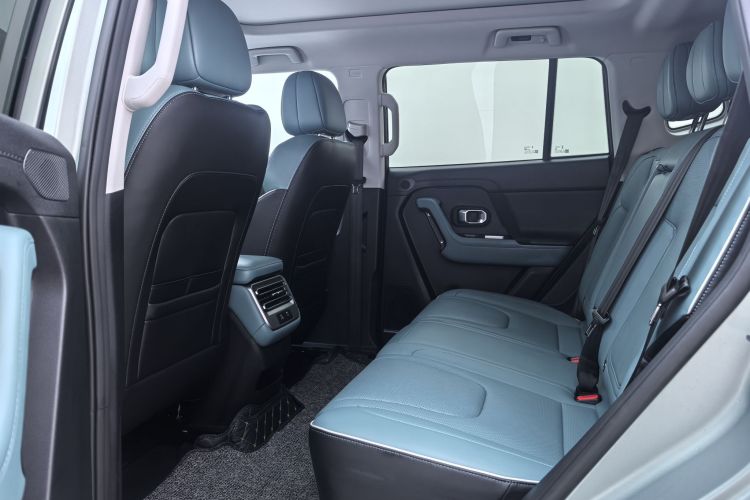 捷途自由者 2025款 2.0TD 自动XWD征服中控内饰7006