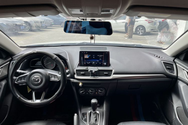 马自达3 昂克赛拉 2019款 云控版 三厢 1.5L 自动舒适型 国VI中控内饰7004