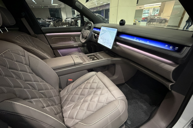 蔚来ES8 2026款 六座行政豪华版局部细节41