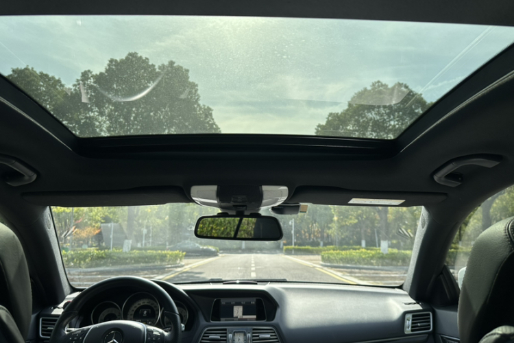 奔驰E级(进口) 2014款 E 200 轿跑版局部细节22