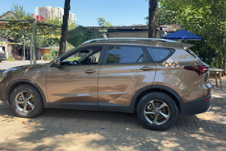 捷途X70M 2020款 改款 1.5T DCT相伴型 5座车身外观6005