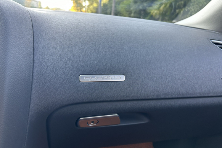 奥迪A5 2013款 Sportback 40 TFSI quattro中控内饰7003