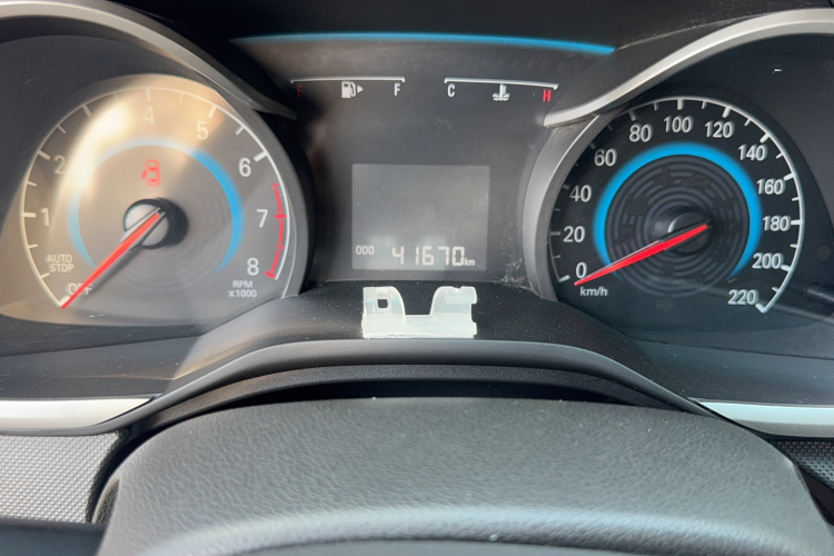 雪佛兰 科沃兹 2019款 320 手动欣享版中控内饰15