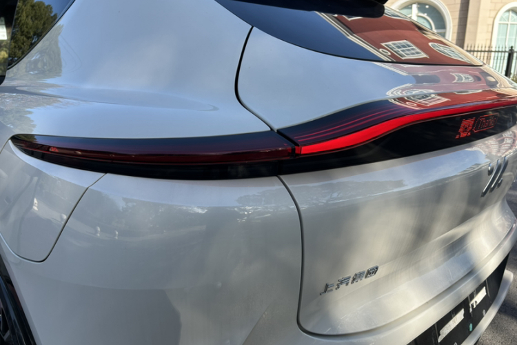 智己汽车 智己LS7 2025款 焕新版 Ultra车身外观6009