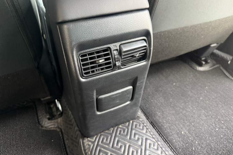 日产 轩逸 2024款 改款 经典 1.6XE CVT舒适版中控内饰7002