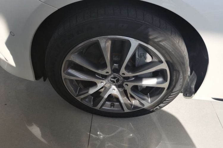 奔驰E级 2019款 改款 E 300 L 时尚型车身外观6005