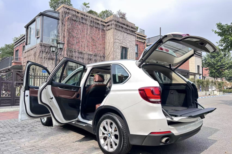 宝马X5(进口) 2014款 xDrive35i 典雅型车身外观6002
