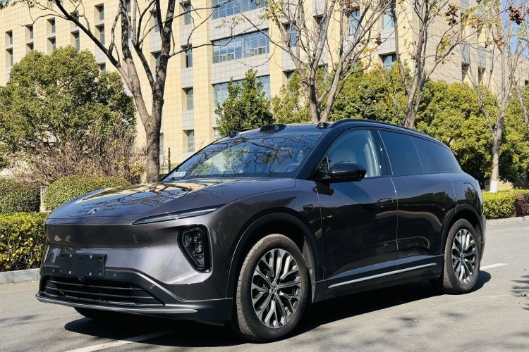 蔚来ES6 2024款 75kWh车身外观1