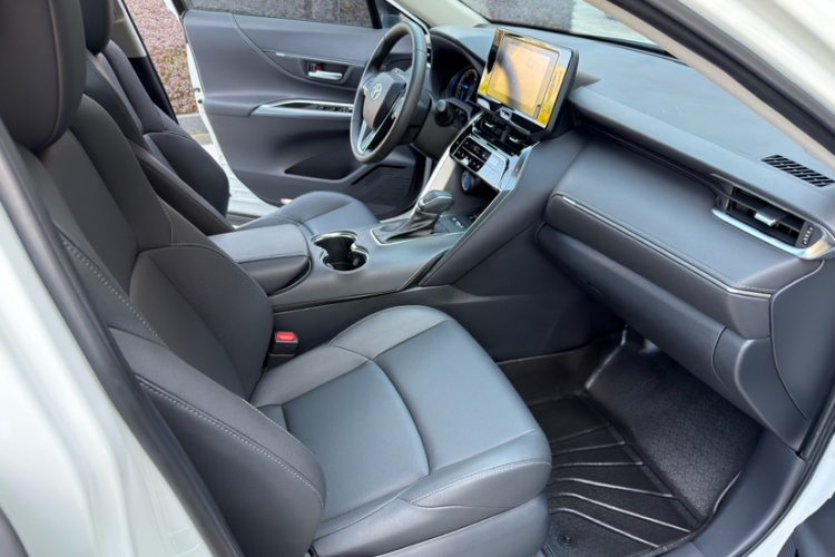 丰田 威飒 2022款 双擎 2.5L CVT两驱豪华版中控内饰7008