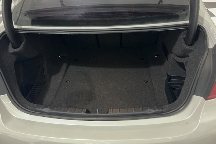 宝马3系 2016款 320Li 时尚型局部细节23