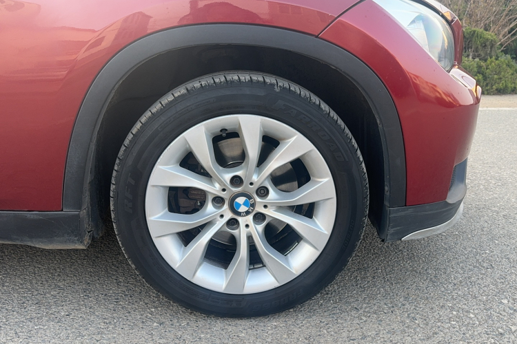 宝马X1 2014款 sDrive18i 时尚型车身外观6008