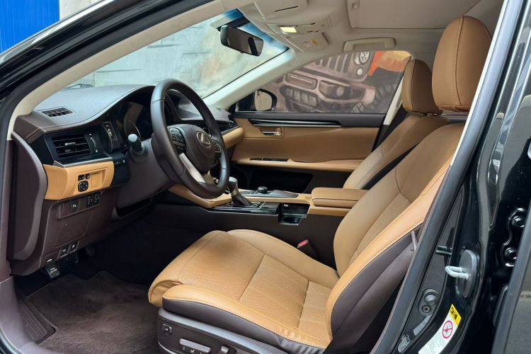 雷克萨斯ES 2016款 200 Midnight特别限量版中控内饰7002