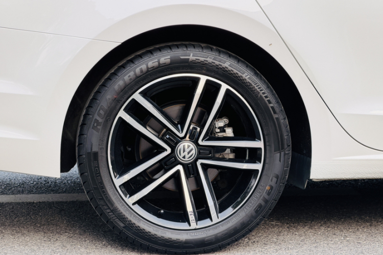 大众 凌渡 2021款 改款 280TSI DSG舒适版车身外观6005