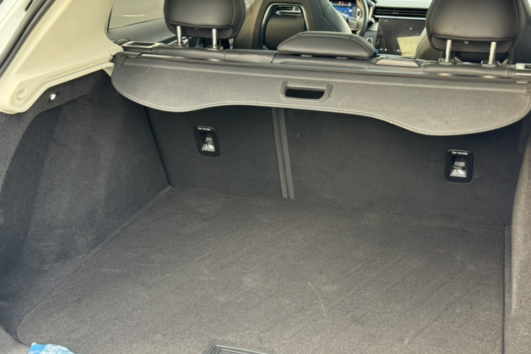 领克01 2021款 2.0TD 两驱型Pro中控内饰7007