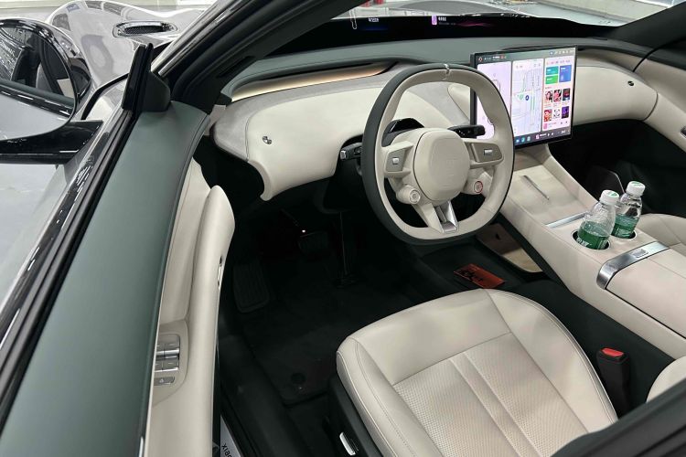 小米汽车 小米YU7 2025款 超长续航后驱版中控内饰7002