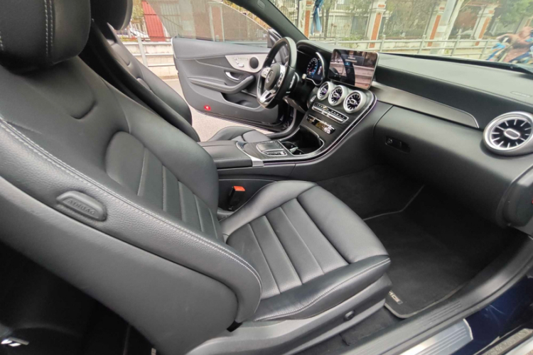 奔驰C级(进口) 2021款 C 260 轿跑车中控内饰7004