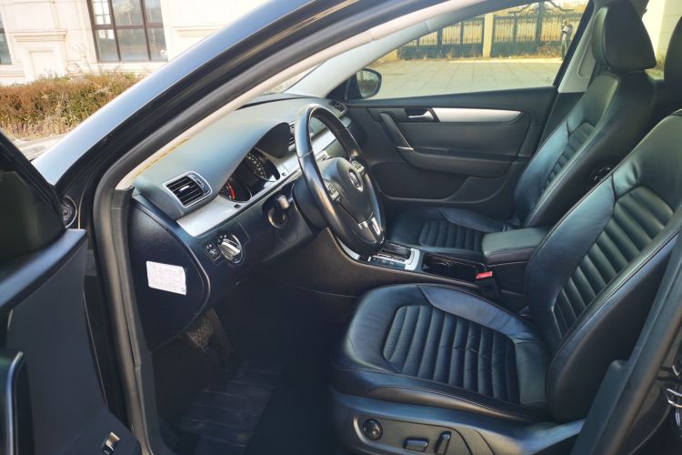 大众 迈腾 2013款 1.8TSI 领先型中控内饰7003