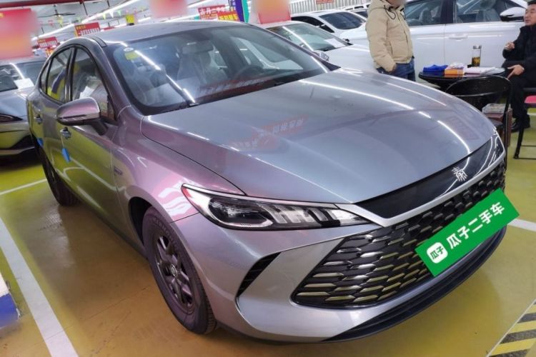 比亚迪 秦PLUS 2025款 DM-i 智驾版 55KM领先型车身外观6002