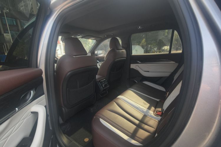 吉利汽车 星越L 2021款 2.0TD 高功自动四驱旗舰型车身外观6005