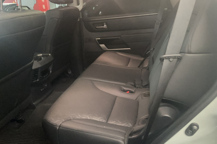 丰田 红杉（平行进口）中控内饰7001