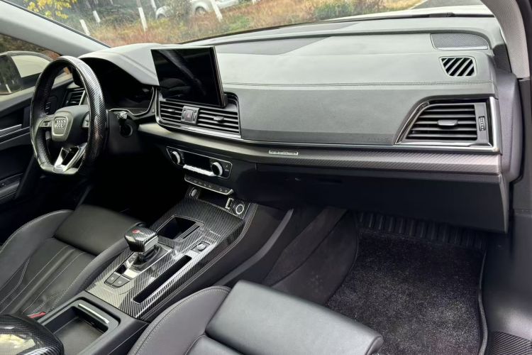 奥迪Q5L 2021款 45 TFSI 豪华动感型中控内饰7009