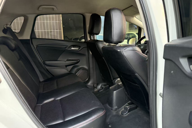 本田 飞度 2014款 1.5L LX CVT舒适型中控内饰7001