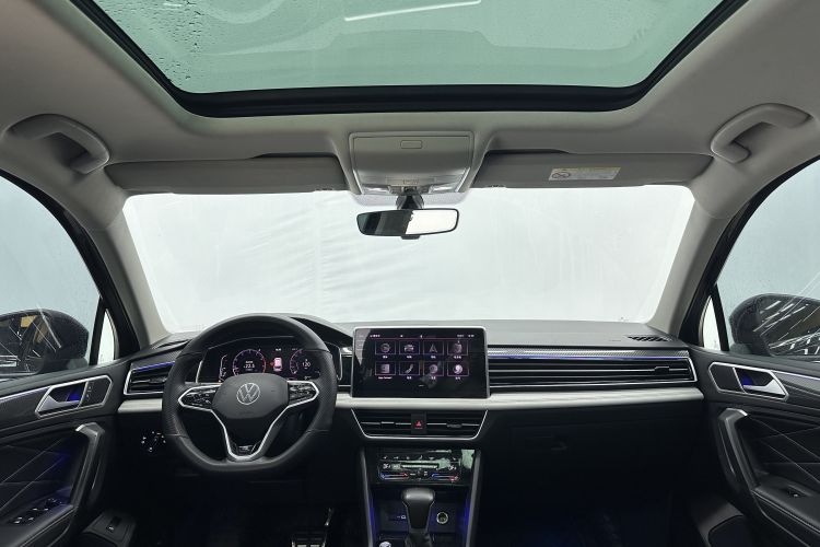 大众 途观L 2022款 330TSI 自动两驱R-Line越享版中控内饰7003