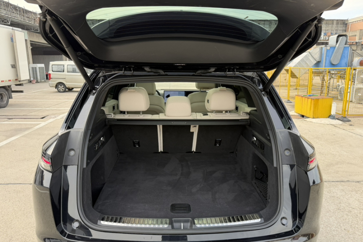 理想汽车 理想L7 2023款 Max中控内饰7008