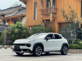 领克02 2021款 1.5TD DCT两驱劲 冠军版