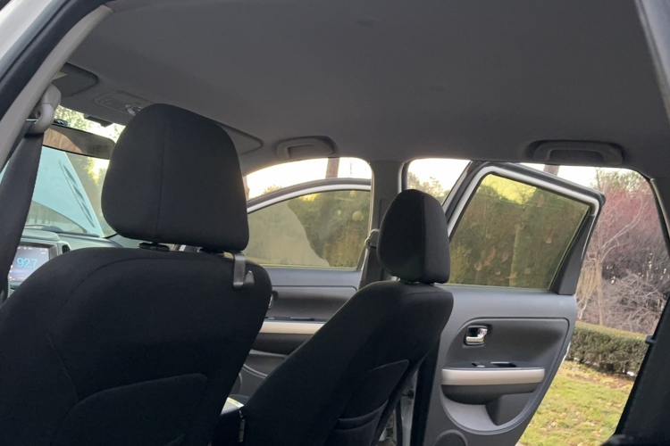 哈弗H1 2017款 红标 1.5L AMT舒适型局部细节22