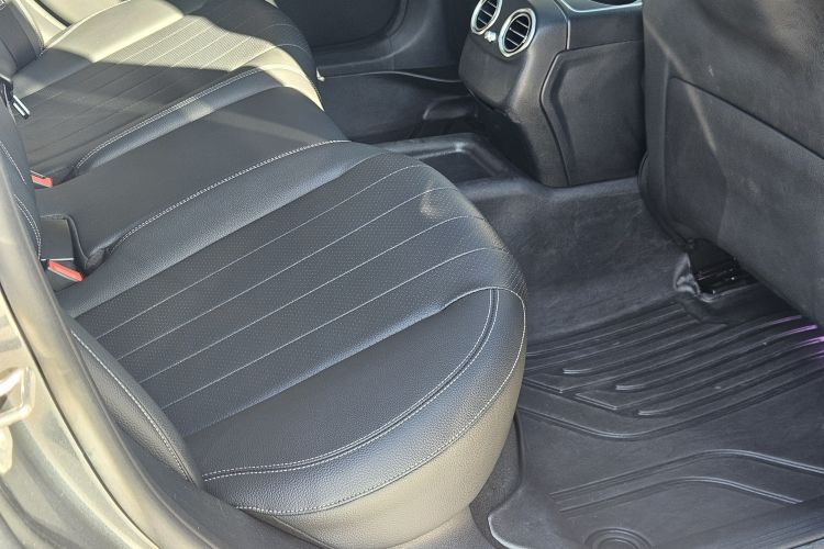 奔驰E级 2017款 E 300 L 豪华型中控内饰7009