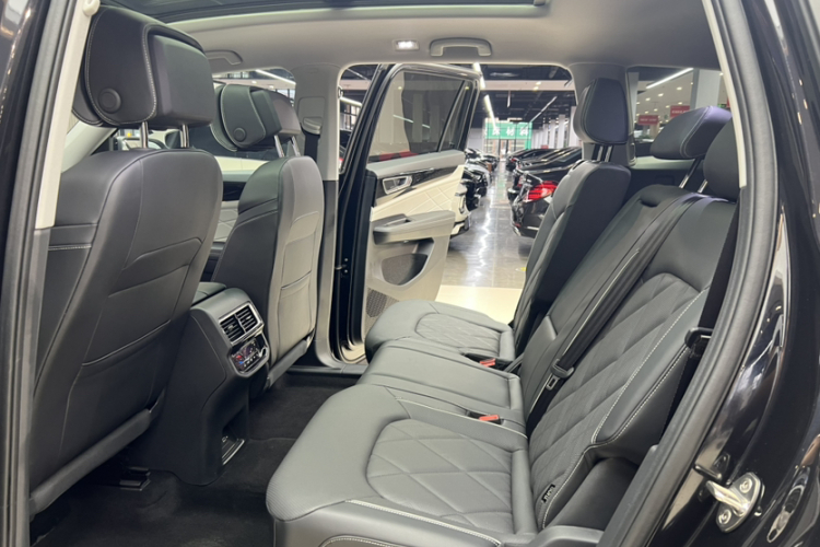 大众 途昂 2024款 380TSI 四驱龙祥版中控内饰7007