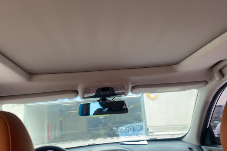 奇瑞 瑞虎7 2016款 2.0L CVT耀臻版局部细节22