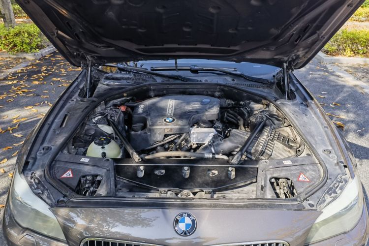 宝马5系 2013款 525Li 豪华型局部细节24