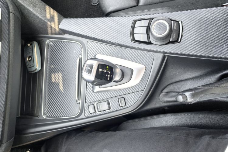 宝马3系 2018款 320Li 时尚型局部细节18