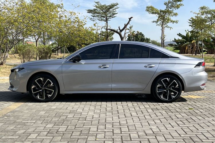 标致508 2023款 508L 400THP 驭动旗舰版车身外观6006