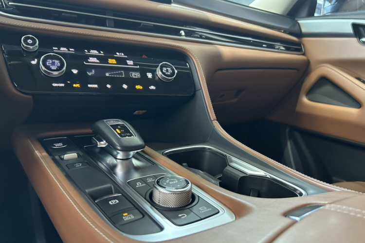 英菲尼迪QX60 2022款 2.0T 四驱卓越版局部细节18