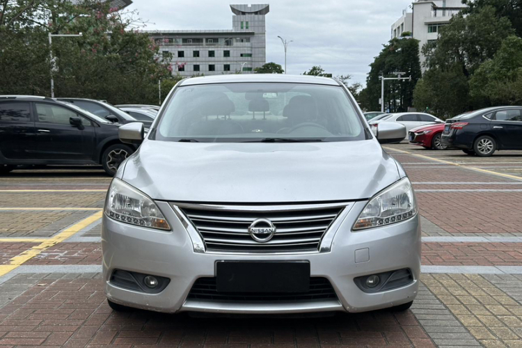 日产 轩逸 2012款 1.6XL CVT豪华版车身外观6005