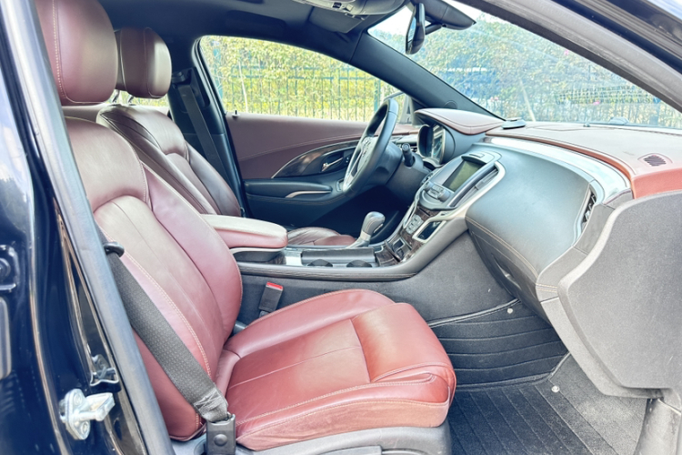 别克 君越 2013款 2.4L SIDI精英舒适型局部细节41