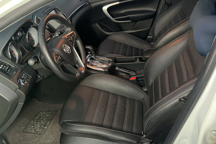 别克 君威 2015款 1.6T 时尚技术型中控内饰7001