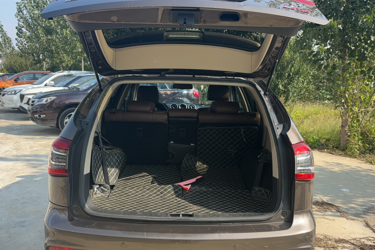 比亚迪S7 2017款 2.0T 自动尊贵型局部细节23