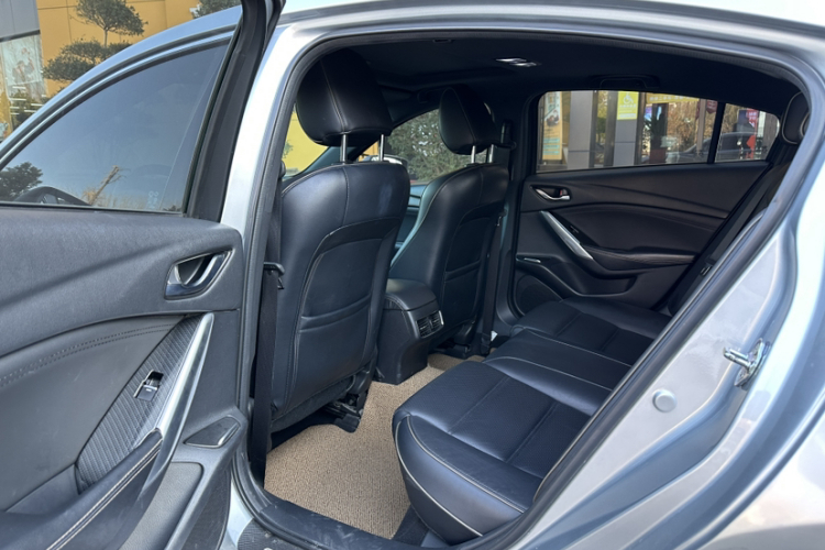 马自达 阿特兹 2018款 2.5L 蓝天尊崇版 国V中控内饰7001