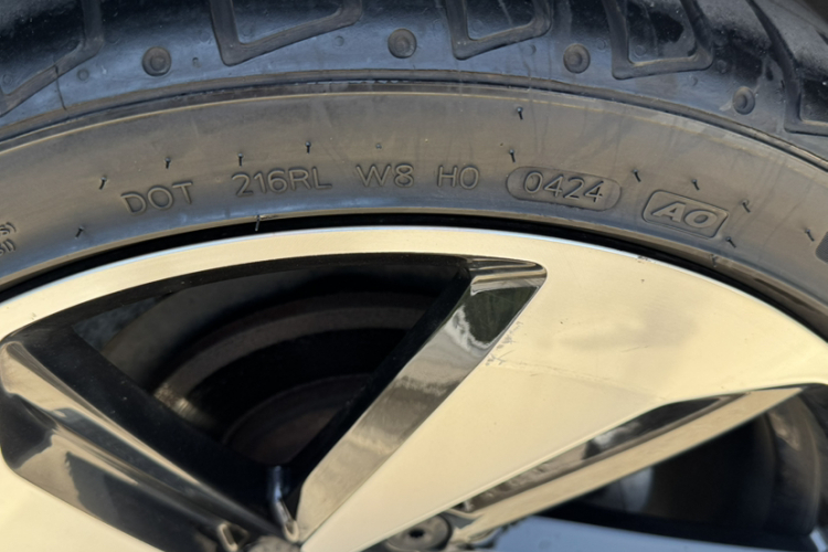 大众 速腾 2014款 改款 1.4TSI 手动豪华型车身外观6012