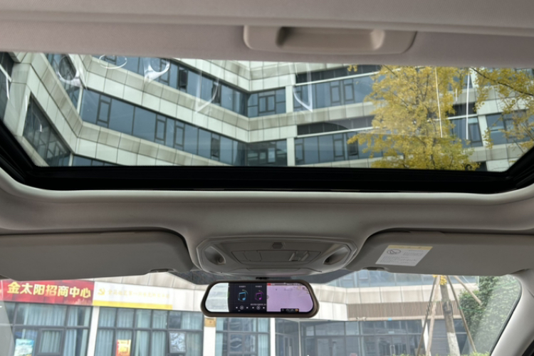 福特 福克斯 2012款 两厢 2.0L 自动豪华运动型中控内饰7004