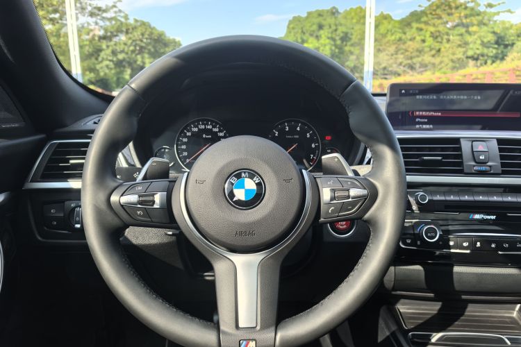 宝马3系GT 2019款  320i M运动曜夜版中控内饰7009