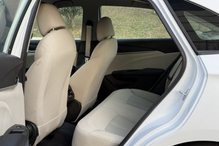 别克 英朗 2019款 15T 双离合进取型 国VI中控内饰7002