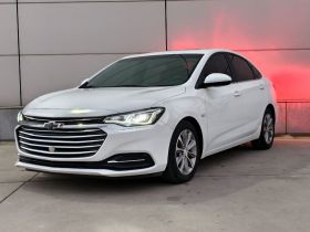 雪佛兰 科鲁泽 2022款 320 自动悦享天窗版