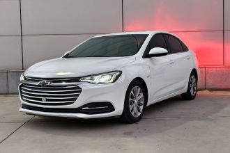 雪佛兰 科鲁泽 2022款 320 自动悦享天窗版