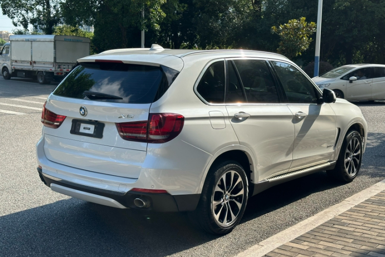 宝马X5(进口) 2018款 xDrive28i车身外观6006