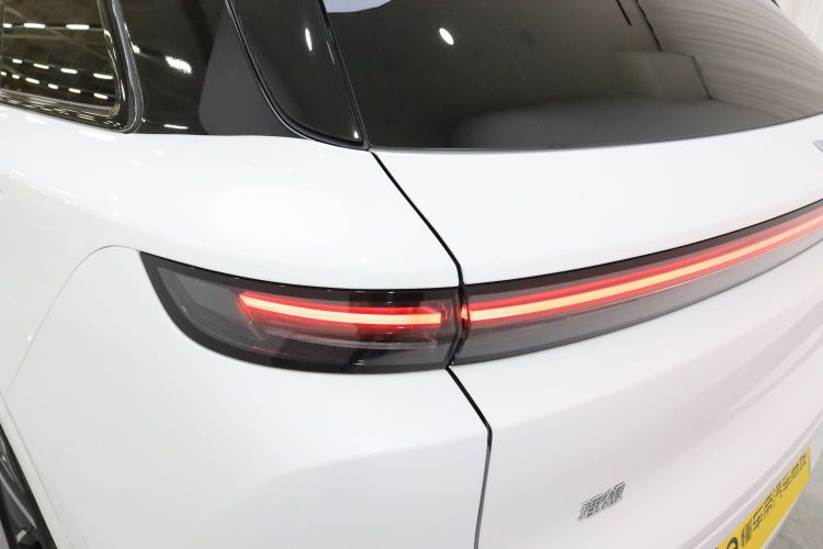 理想汽车 理想L6 2024款 Pro车身外观6010